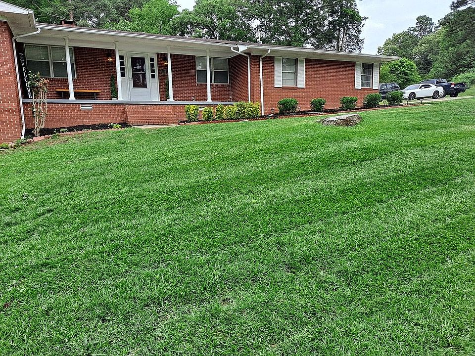 2nd image of 5 Beewood Dr