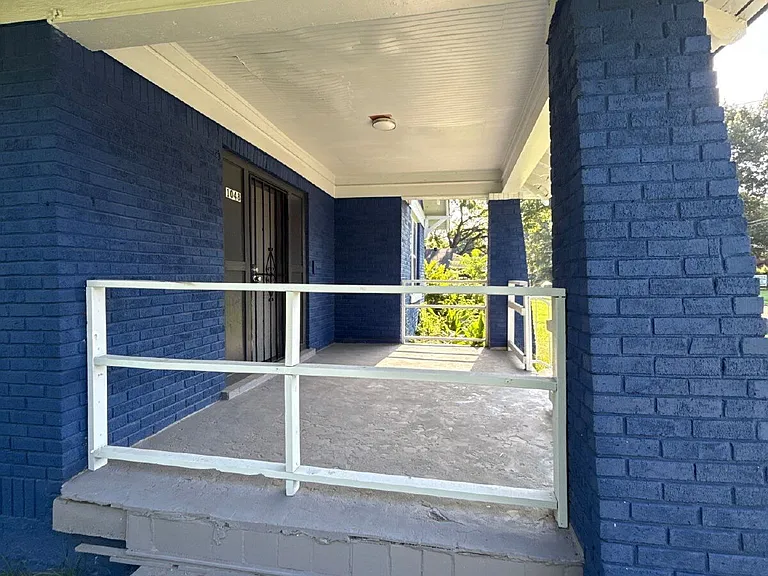 1048 E McLemore Ave — Photo 5