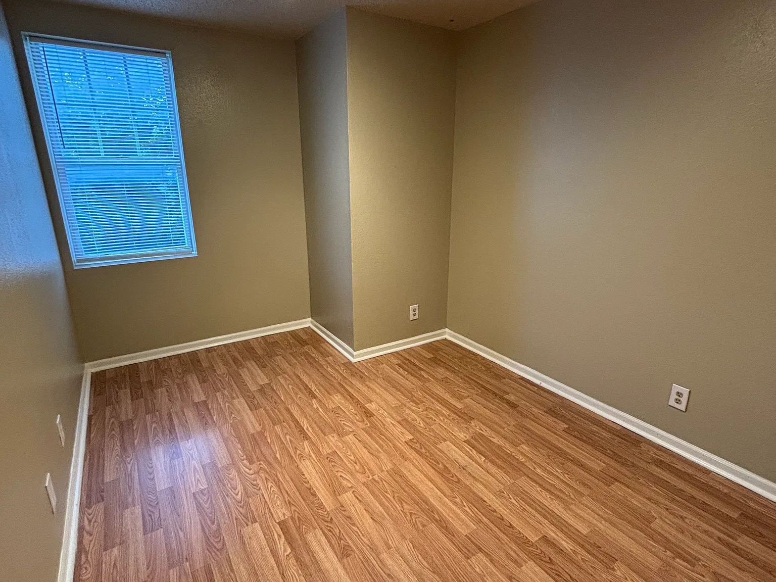 1 bed, 500 sqft, $725 — Photo 3
