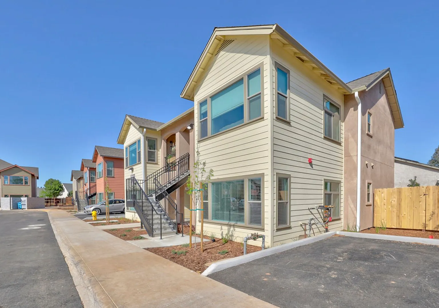 The Enclave Apartments — Photo 2