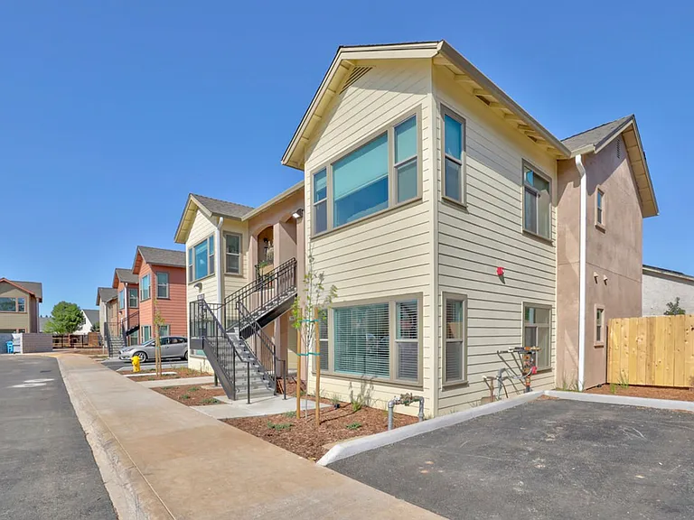 The Enclave Apartments — Photo 2