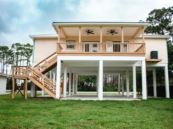 115 Mashes Sands Rd, Panacea, FL 32346