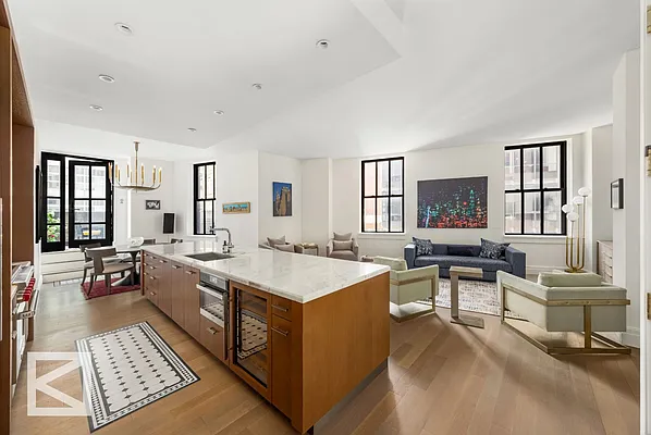 Living room, photo 2