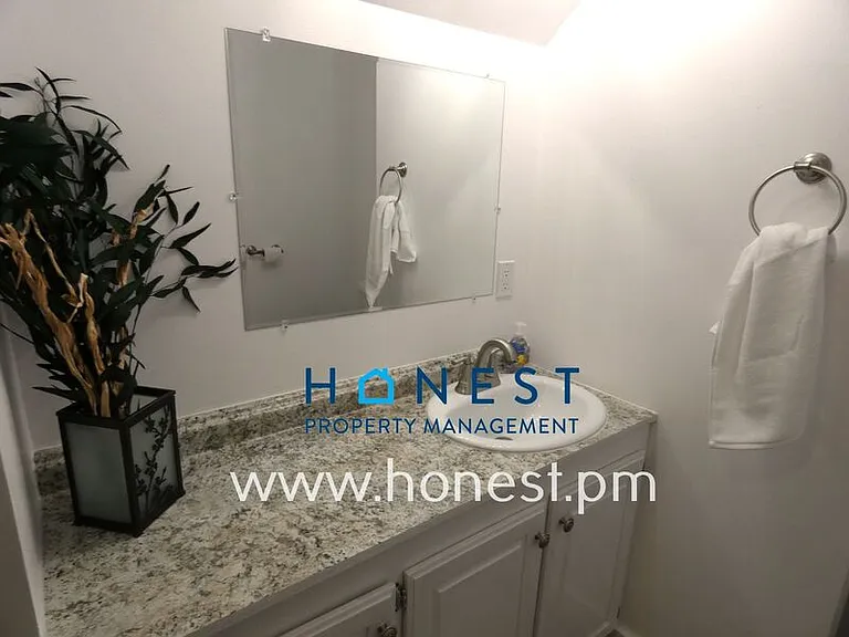 508 Water St #4 — Photo 9