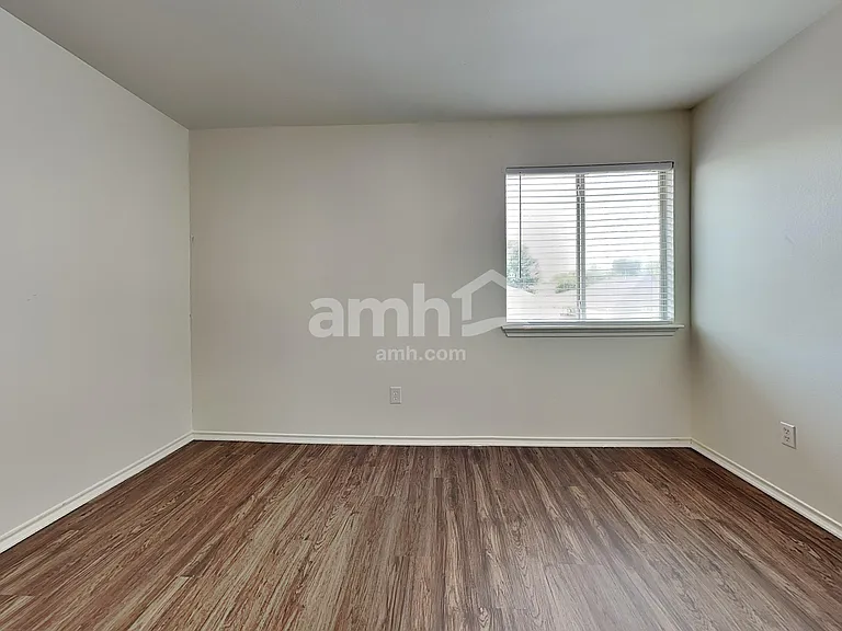 2204 Sumac Dr — Photo 18