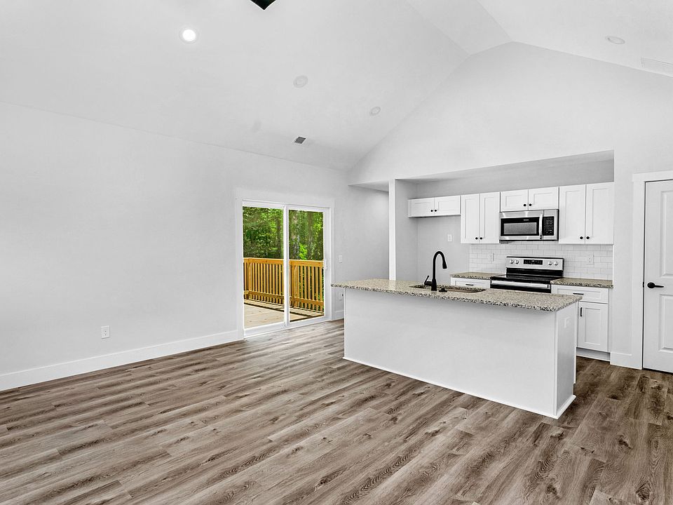 1st image of 319 Newcastle Ave