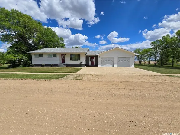 222 TORBAY STREET, Torquay, SK S0C 2L0