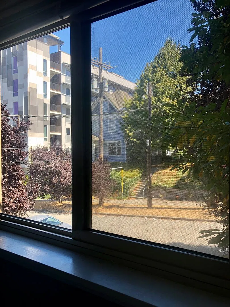 Santa Fe Apartments - Capitol Hill Living! — Photo 4