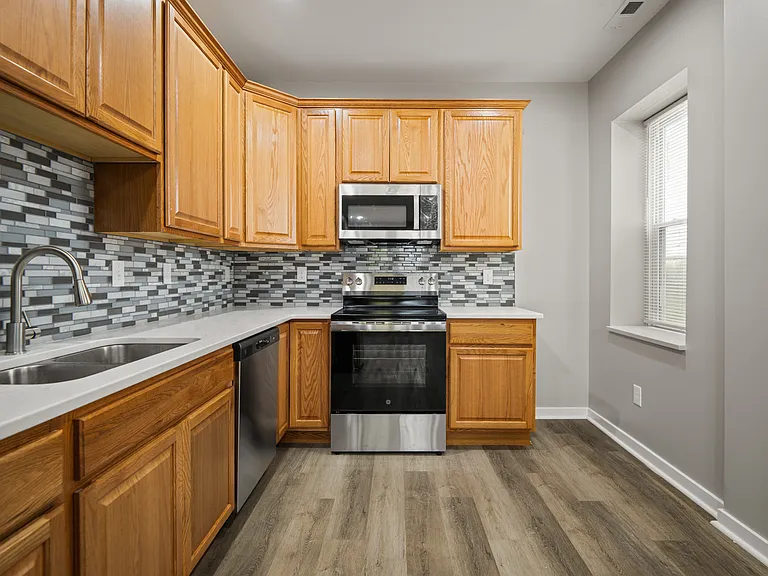 1303 Decatur St #A — Photo 4