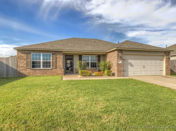 25016 E 93rd St S, Broken Arrow, OK 74014