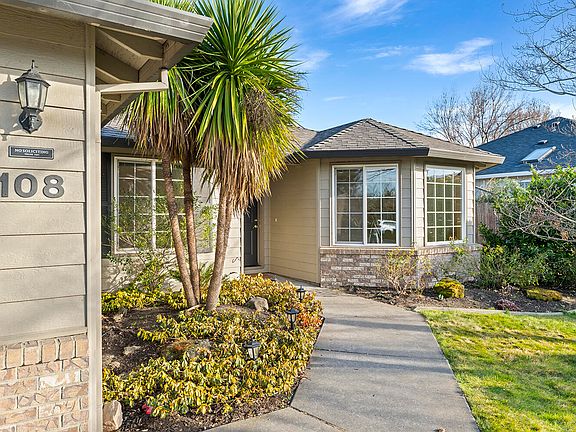 5th image of 108 Meadow View Dr