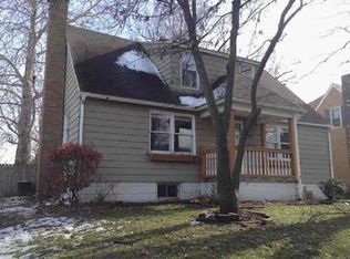1104 S 9th St, Pekin, IL