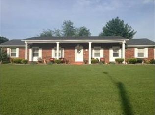 549 Bluebird Dr, Russell Springs, KY 42642