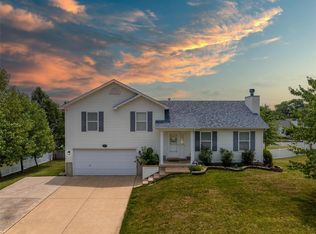 48 Glen Meadows Dr, Troy, MO 63379