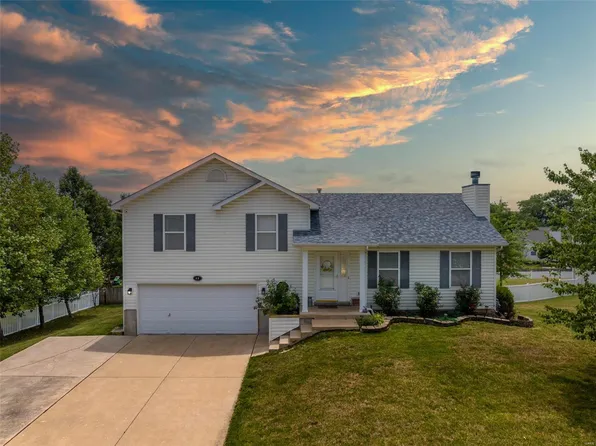 48 Glen Meadows Dr, Troy, MO 63379