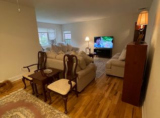 290 Oak St APT A, Ridgewood, NJ 07450