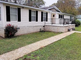 306 Hunter St, Union Point, GA 30669