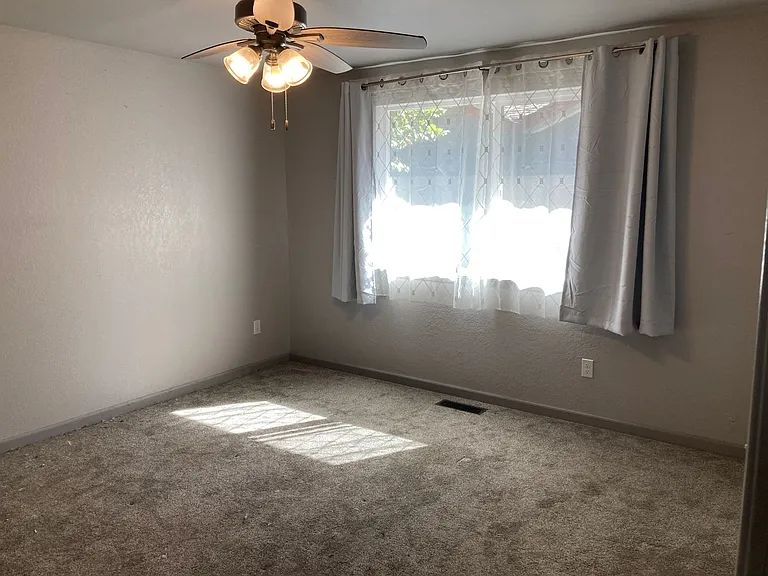 1309 Woodbury St — Photo 21