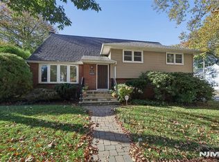 550 W Englewood Ave, Teaneck, NJ 07666