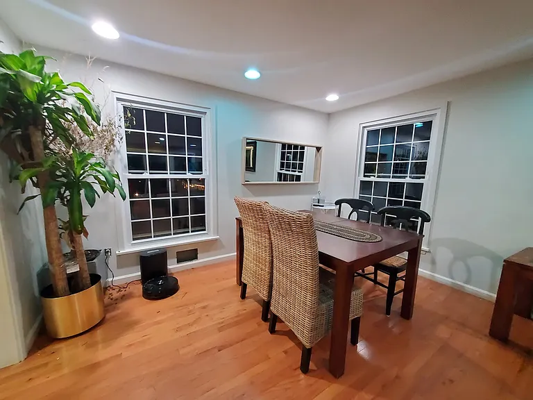 152 Selborne Chase — Photo 5