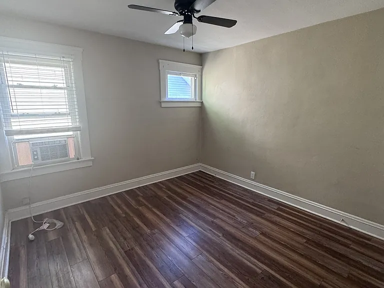 1215 Webb Rd — Photo 10