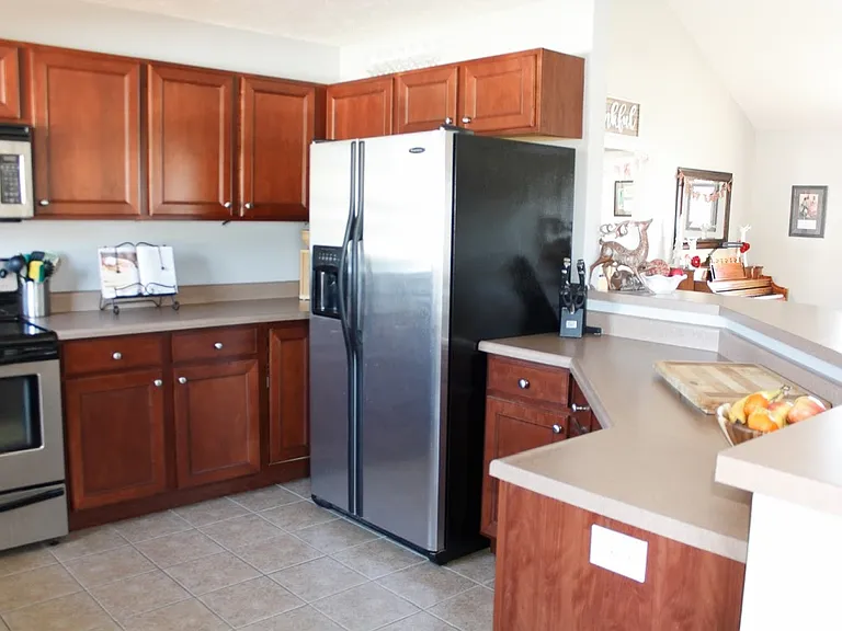 10584 Fall Creek Dr — Photo 7