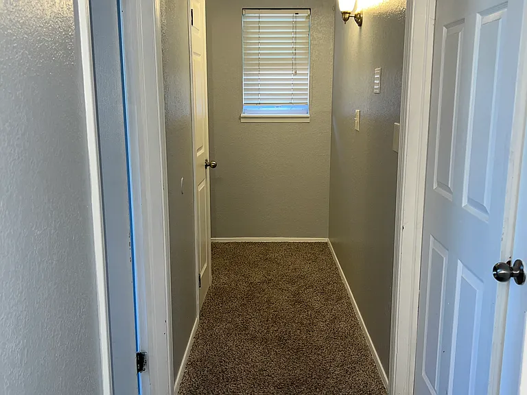 10605 Cuatro Vistas Dr #C — Photo 12