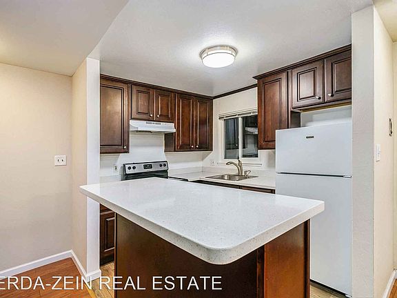 5th image of 137 Montecito Ave #11612111