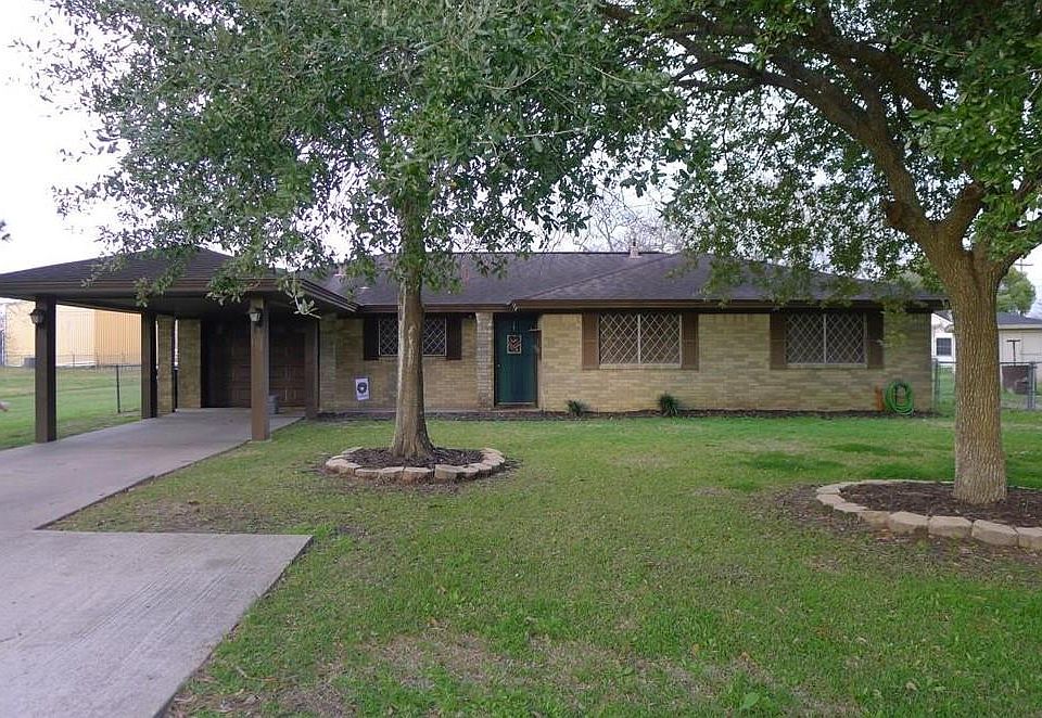1st image of 104 Kirton Ct