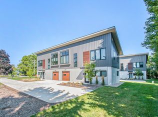 714 W Middle St, Chelsea, MI 48118