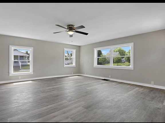 4th image of 901 E Vine St