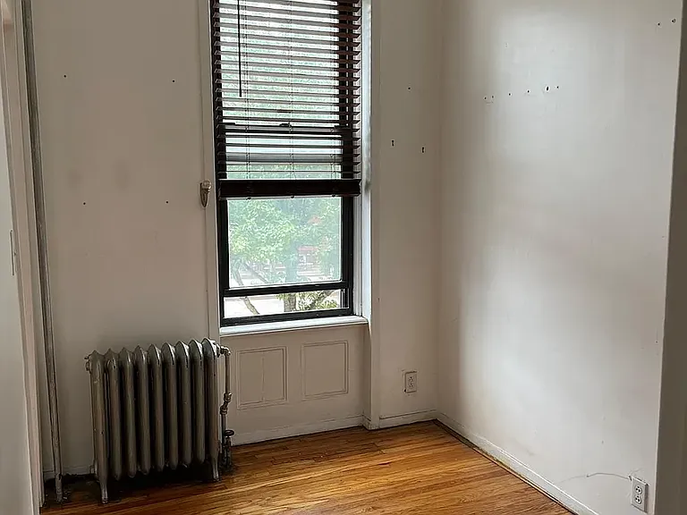 235 9th St #3 — Photo 6
