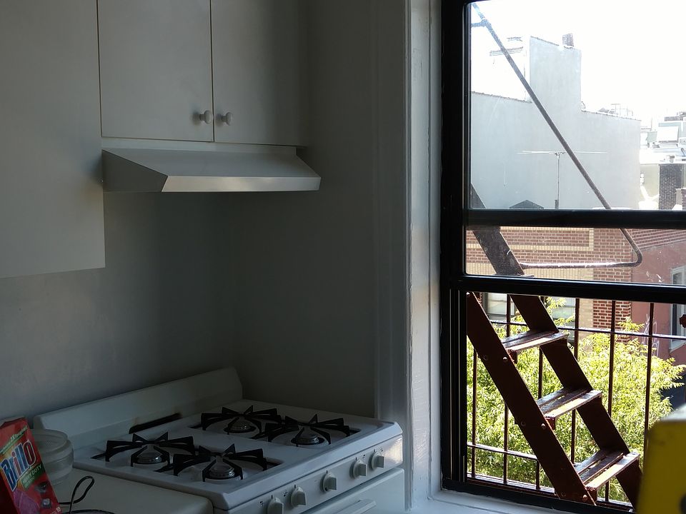 1st image of 2510 41st St