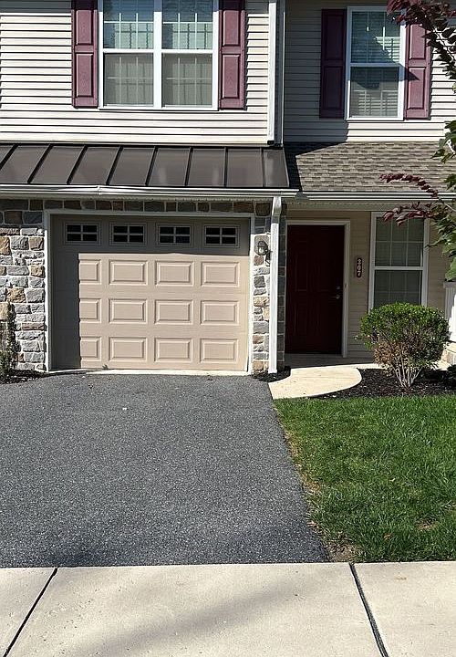 1st image of 101-509 Villa Vista Dr #307
