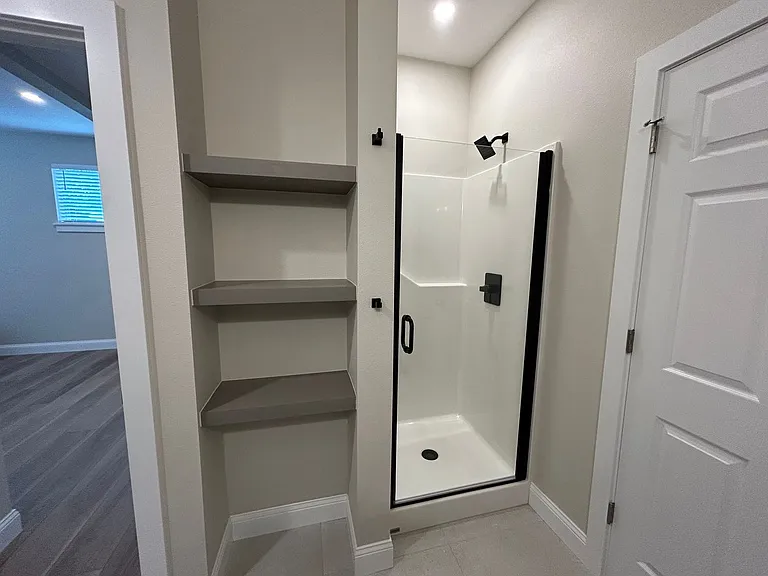 536 E Mulberry St — Photo 38