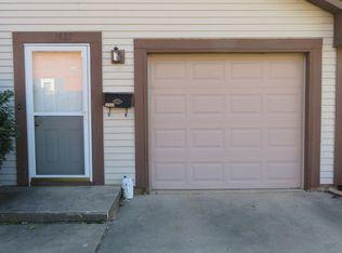 1627 Indiana St, Saint Charles, IL 60174