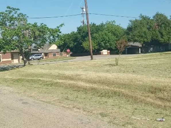 621 N Bailey St, Mexia, TX 76667