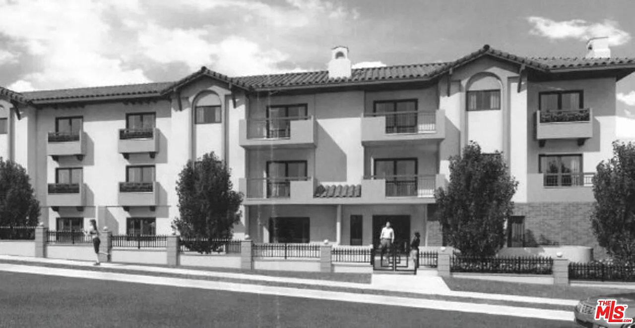 2 bed, 2.0 bath, 1100 sqft, $3,100 — Photo 1