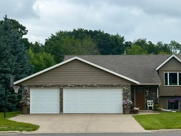 313 Bancroft Dr, Albert Lea, MN 56007