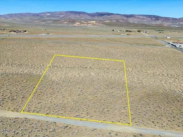 4090 Dayton Ave, Silver Springs, NV 89429