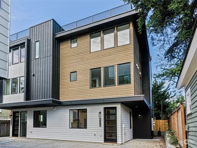 822 NW 51st Street #A, Seattle, WA, 98107