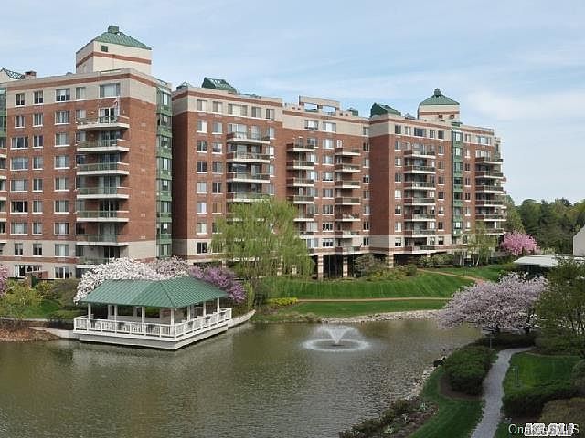 1st image of 100 Hilton Avenue #608