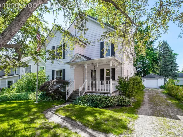 1459 W Cohoctah Rd, Cohoctah, MI 48816