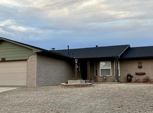 403 NE 19th St, Moore, OK 73160