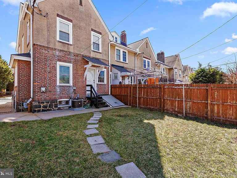 419 Geddes St — Photo 13