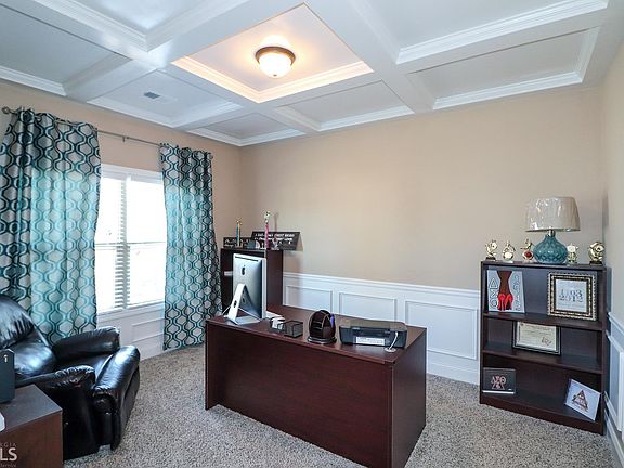 4th image of 106 W Haven Dr