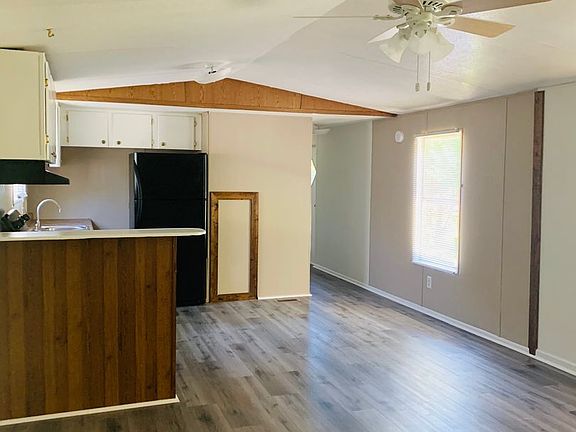 3rd image of 1313 Lee Road 166