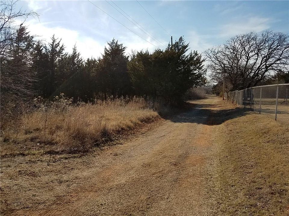 2nd image of Hilltop Rd