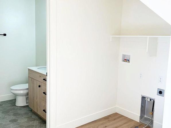 2754 N Clark Pkwy #B, Cedar City, UT 84721