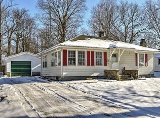 427 S O'Keefe St, Cassopolis, MI 49031